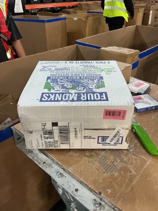 Photo 1 of ***IN A VINEGAR BOX***
Food Chopper, 4 Cup Mini and Fast Food Processor, Electric Meat Grinder with 2 Speed, 4 Stainless Steel Blades, and Whisk, 400W Power for Chopping, Mixing, Emulsifying, Puree and Whisking, BPA-Free