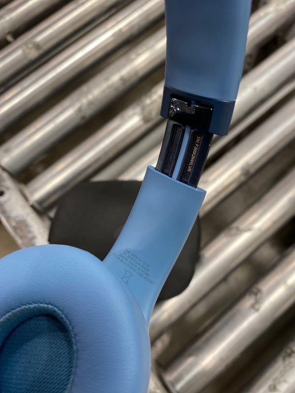 Photo 1 of **RIGHT EAR DOESNT WORK**Beats Solo 4 - Wireless On-Ear Bluetooth Headphones, Up to 50-Hour Battery Life, Ultra-Lightweight Comfort, Powerful and Balanced Sound, Apple & Android Compatible - Slate Blue