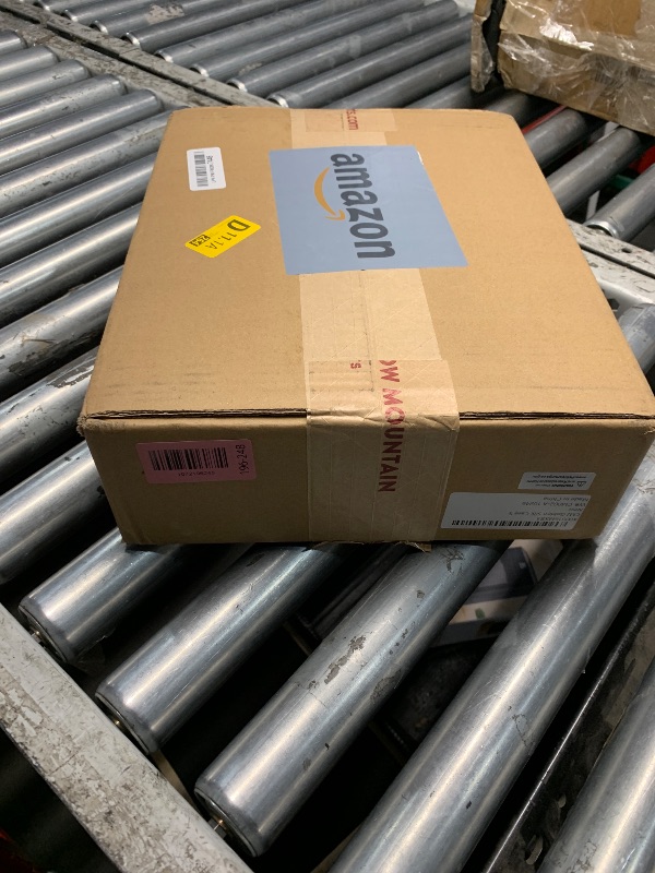 Photo 1 of ***FACTORY SEALED***
Yellow Mountain Imports Small Size Chinese Mahjong Set, “Rogue Classic” with 146 Ivory Colored Tiles, Vinyl Case, Wind Indicator and Dice - for Chinese Style Gameplay Only [?????????]