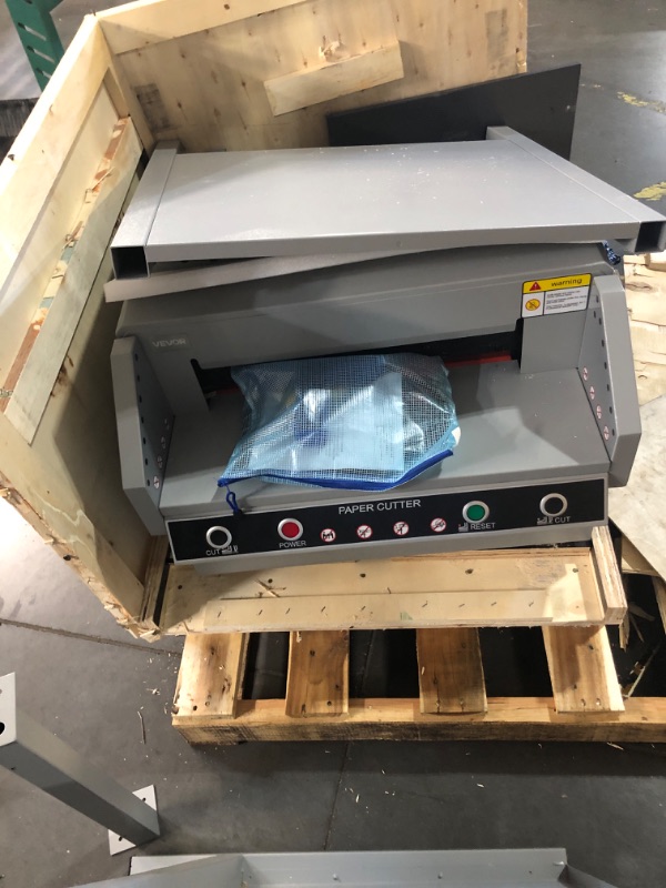 Photo 1 of ***MISSING PARTS, UNTESTED***
VEVOR Electric Paper Cutter, Heavy Duty Metal Paper Cutter Machine, 17.72 inch Cutting Width, 1.57 inch Cutting Thickness, Electric Guillotine Trimmer with Infrared Function and Spare Blade