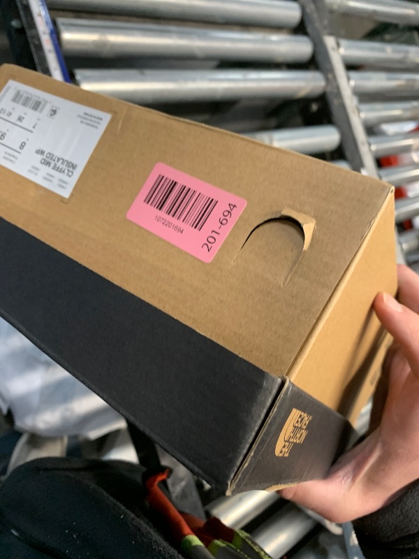 Photo 1 of (SIZE 8)
The North Face Clyffe Mid Insulated WP | Waterproof Sneaker Boots for Men & Women, Vibram Outsoles, Calacatta/Soapstone, 8