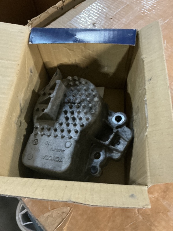 Photo 1 of [AISIN GENUINE] AISIN WPT-190 New Engine Water Pump with Gaskets - Compatible with Select Lexus CT200h Toyota Prius, Prius C, Prius Plug-In, Prius V