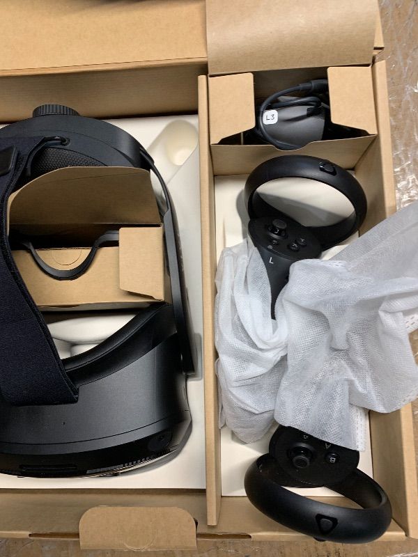 Photo 1 of ***PARTS ONLY. MIISING POWER BUTTON***
HTC Vive Focus Vision Wired Bundle — XR Headset with DisplayPort PC VR Streaming Kit