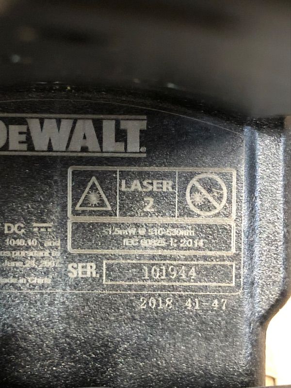 Photo 1 of ***(PARTS ONLY**MISSING PARTS UNABLE TO TEST UNKNOWN IF FUNCTIONAL**
DEWALT Laser Level 360 Self Leveling, 3 Way Green Laser Leveler Tool 12V MAX with 2.0Ah Battery, Charger and Durable Carrying Case, 100 Ft, Tripod Compatible (DW089LG)