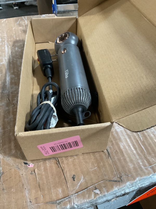 Photo 1 of Yiiho hair dryer