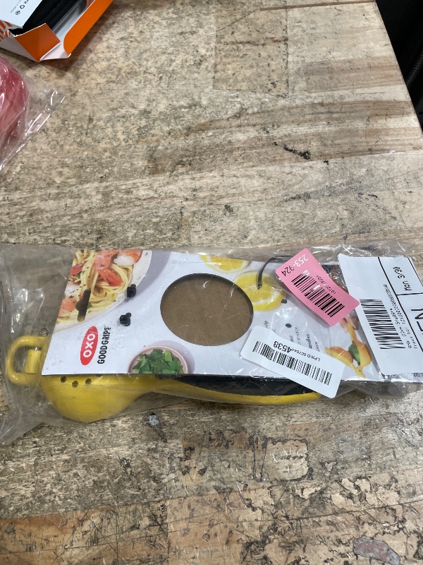 Photo 1 of *** HEAVY USE** OXO Good Grips Citrus Squeezer