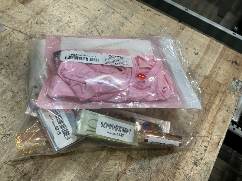 Photo 1 of  8 ASSORTED MISC ITESM 