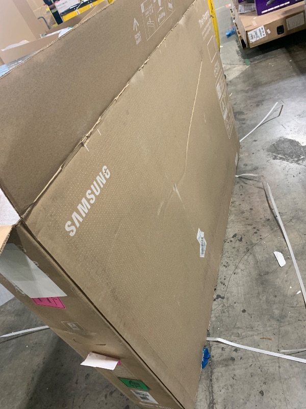 Photo 1 of Samsung 65-Inch Class The Frame LS03F 4K QLED Smart TV (2025 Model) Slim Fit Wall Mount, Modern Frame Design, NQ4 AI Gen2 Processor, Art Mode, Artful Picture Quality, Samsung Vision AI, Alexa Built-in