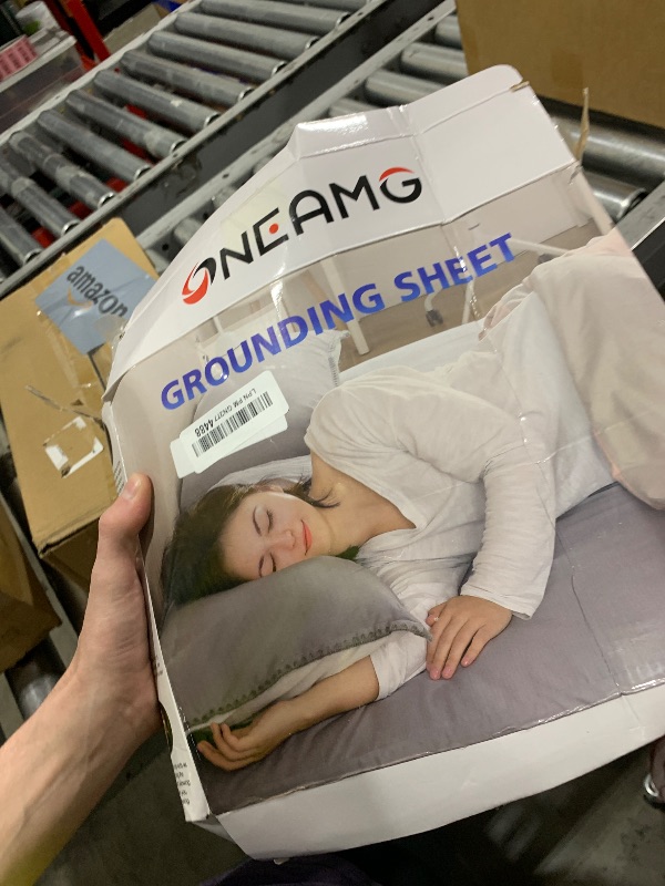 Photo 1 of Grounding Sheets Queen Size, Earth Grounded Fitted Bed Sheet with 10% Pure Silver Fiber + 90% Organic Cotton, for Improved Sleep & Wellness (Gray, Queen - 80"x60"x15")