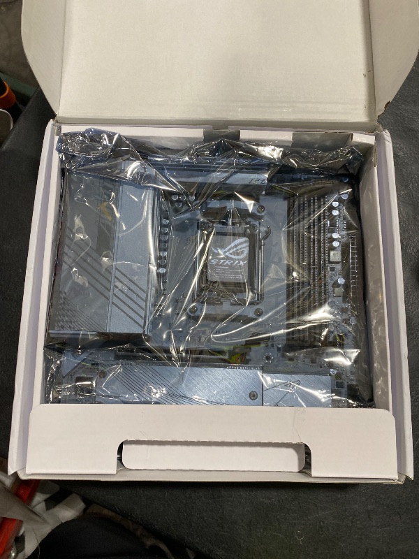 Photo 1 of GIGABTE B650M AORUS Elite AX ICE AMD AM5 mATX Motherboard, Support Ryzen 9000/8000/7000 Series, DDR5, 12+2+2 Power Phase, PCIe 5.0 M.2, USB-C 3.2 Gen 2, WIFI6E, 2.5 GbE, EZ-Latch, Q-Flash, RGB Fusion