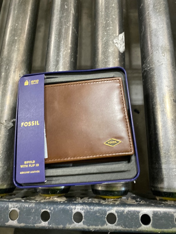 Photo 1 of Fossil Men's Wallet, Ryan Leather RFID-Blocking Bifold Wallet with Flip ID, Brown