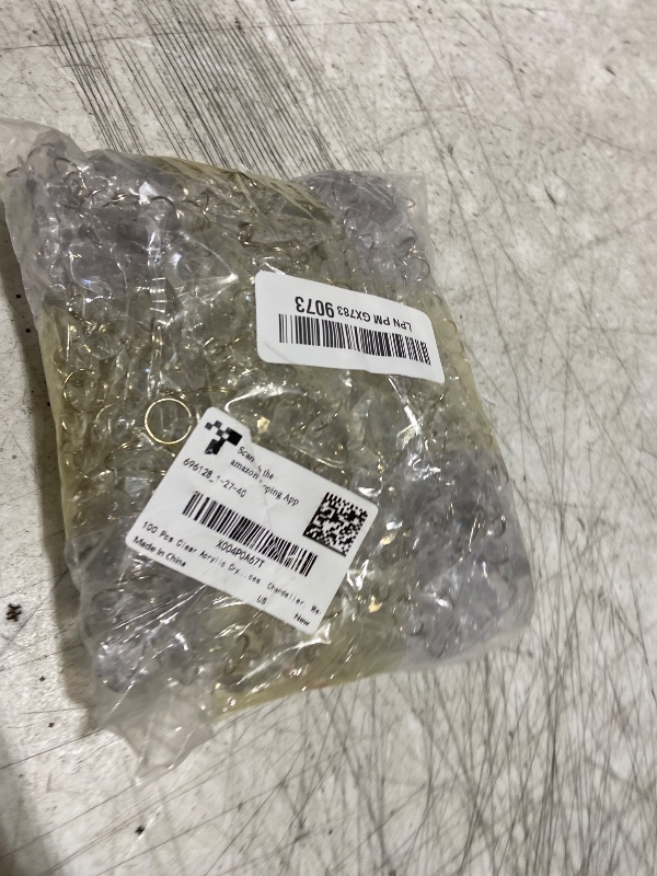 Photo 1 of 100 Pcs Clear Acrylic Crystal Ornament Beads Hanging Glass Crystals Clear Acrylic Prisms Pendant Ornaments for Centerpieces, Chandelier, Wedding Decor
