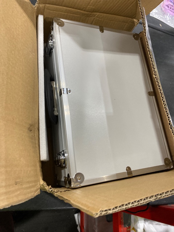 Photo 1 of Underground Water Leak Detector, Water Pipe Leak Detector, Two Size Sensors Precise Positioning, High-Sensitivity Digital Display Leakage Sensor, Carrying Case