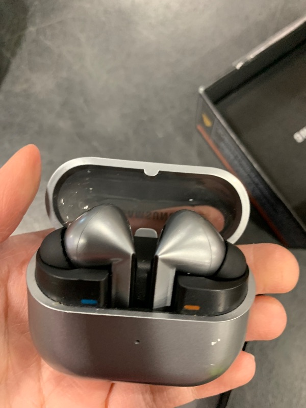 Photo 1 of Samsung Galaxy Buds 3 Pro AI True Wireless Bluetooth Earbuds, Noise Cancelling, Sound Optimization, Redesigned Comfort Fit, Silver [US Version, Amazon Exclusive, 2Yr Warranty]