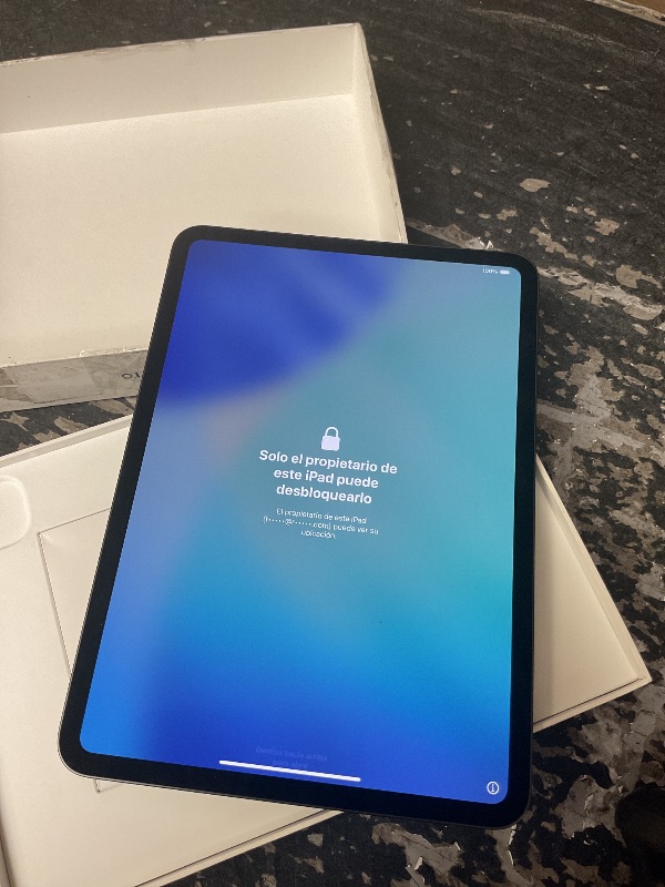 Photo 1 of Apple iPad Pro 11-inch (M5): Ultra Retina XDR Display, 256GB, Landscape 12MP Front Camera/12MP Back Camera, LiDAR Scanner, Wi-Fi 7 with Apple N1, Face ID, All-Day Battery Life — Space Black