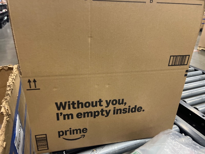 Photo 1 of box of mixed items