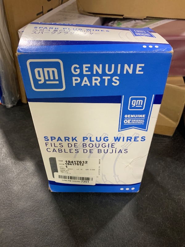 Photo 1 of GM Genuine Parts 19417612 Spark Plug Wire Kit