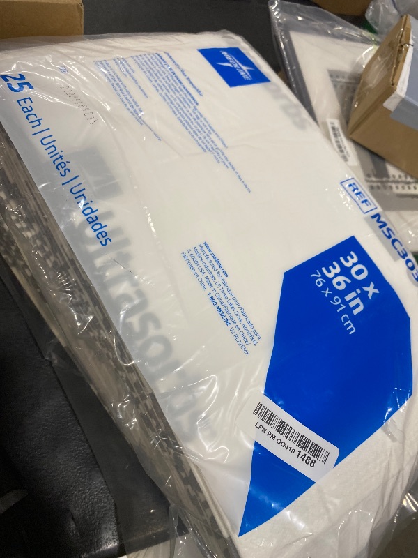 View 2 of Medline Ultrasorbs Drypads, 30" x 36", 25 Count, Super Absorbent Disposable Bed Pads, Large Incontinence Bed Pads, Chucks Protective Underpads, 10 Times More Absorbent, For Adults, Elderly