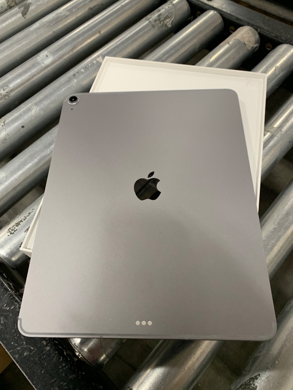 View 3 of LOCKED******Apple iPad Air 13-inch (M4): Liquid Retina Display, 512GB, 12MP Front/Back Camera, Wi-Fi 7 with Apple N1 + 5G Cellular, Touch ID, All-Day Battery Life — Space Gray