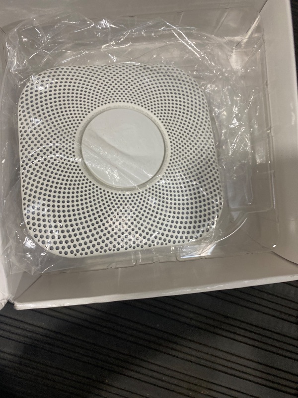 Photo 1 of ***MISSING PARTS***
First Alert SC5 Hardwire Smart Smoke & Carbon Monoxide Alarm, SMCO600NV-AC, 1-Pack