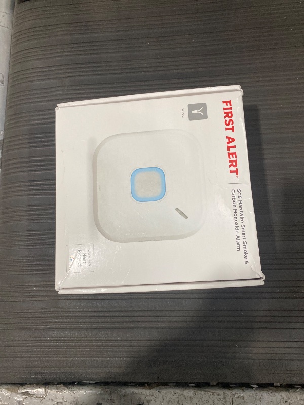 Photo 1 of ***MISSING PARTS***
First Alert SC5 Hardwire Smart Smoke & Carbon Monoxide Alarm, SMCO600NV-AC, 1-Pack