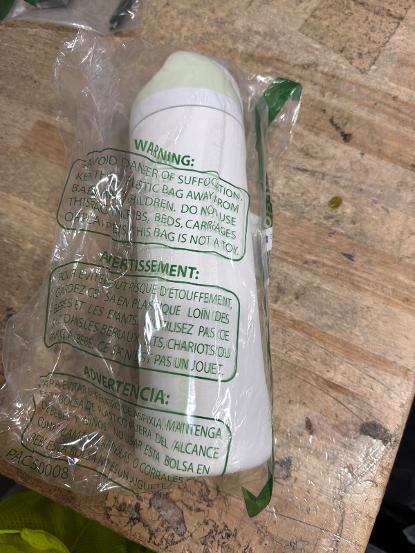View 2 of **LID HAS A SMALL CRACK IN IT**Owala FreeSip Insulated Stainless Steel Water Bottle with Straw for Sports and Travel, BPA-Free, 24oz, Iced Breeze