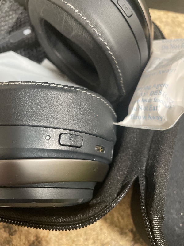 Photo 1 of *****SEES NOTES*****LucidSound LS50X Wireless Gaming Headset for Xbox One and Series X|S with Bluetooth