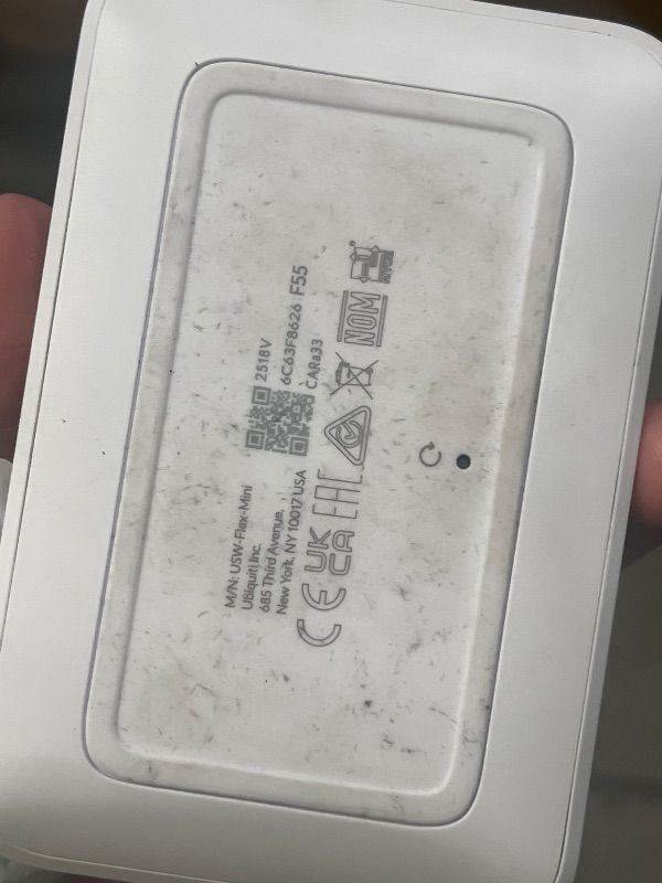 Photo 1 of ** not PoE
Ubiquiti USW-Flex-Mini UniFi Switch Compact Gigabit 5-Port 802.3af/at PoE