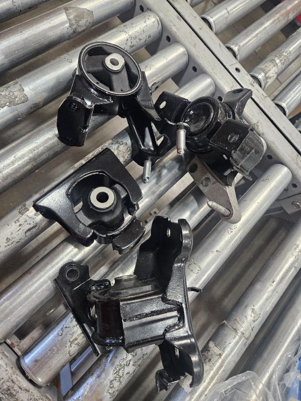 Photo 1 of (used, untested) Engine Motor Mount & Trans Mount Replacement for 2013 2014 2015 2016 2017 2018 RAV4 L4 2.5L FWD,Engine Mount Set of 4 Replaces OE#9777 9498 9961 A42014 A42023 A42011 A42002