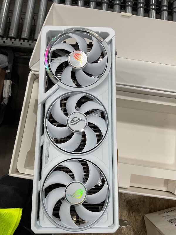Photo 1 of **SEE PHOTOS AND ITEM COMMENTS** ASUS ROG Astral NVIDIA GeForce RTX 5090 32GB GDDR7 White OC Edition Gaming Graphics Card (PCIe 5.0, HDMI/DP 2.1, 3.8-Slot, 4-Fan Design, Axial Fans, Patented Vapor Chamber), 3 Year Warranty UPDATED 7/5/2026