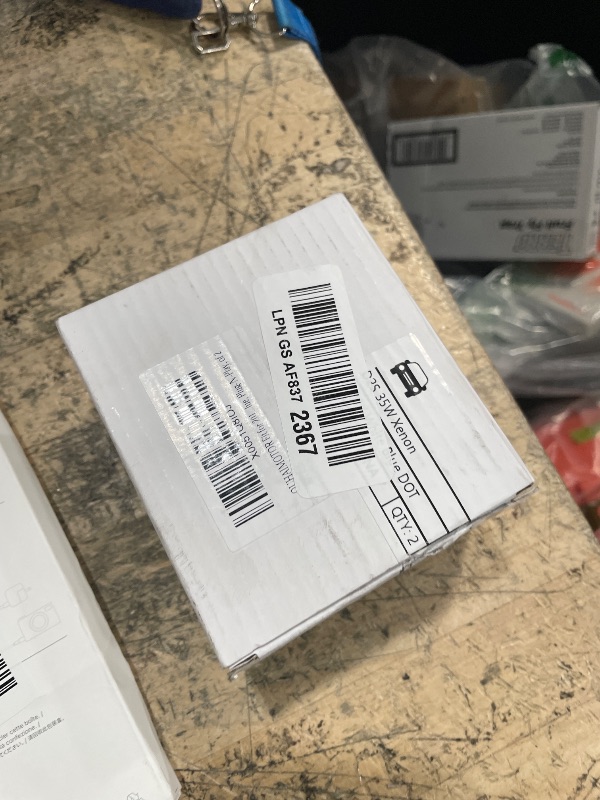 View 2 of **ONLY ONE BULB WORKS** OUHAIMOTOR Fit for 2014-2019 Infiniti QX60 D2S HID Xenon Headlight Bulbs, 350% Brightness, High Low Beam Light Bulb, 8000K White Blue, Plug-N-Play, of 2