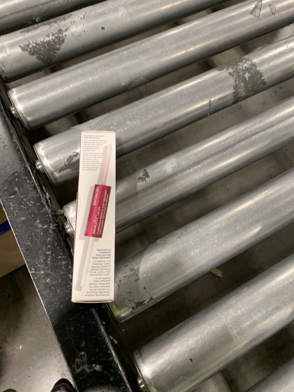 Photo 1 of StriVectin DoubleFix for Lips 2-in-1 Lip Fix Plumping Treatment & Vertical Line Treatment