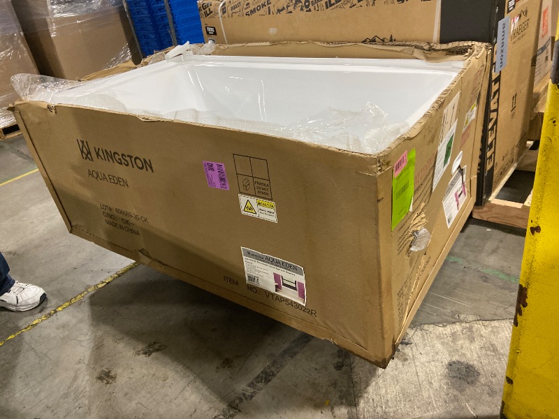 Photo 1 of Kingston Brass VTAP543022R Aqua Eden Alcove Tub, White