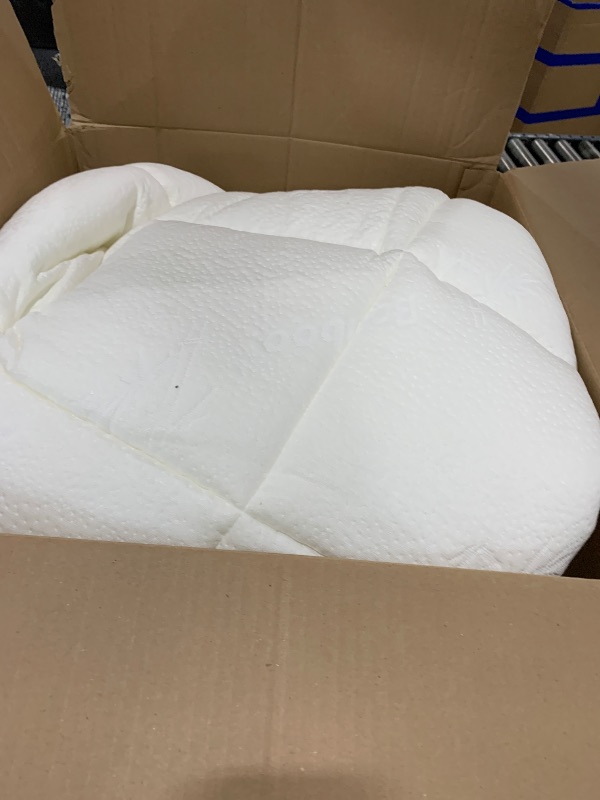 Photo 1 of Ultra Soft King Size Mattress Topper - Viscose Made from Bamboo Pillow Top Mattress Pad for Back Pain Relief - Naturally Cooling for Hot Sleepers, White