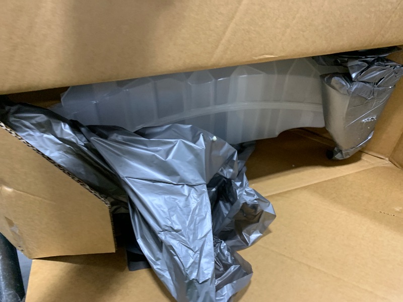 Photo 1 of Replacement Coolant Reservoir Tank - Compatible with Freightliner Vehicles - Cascadia, Century Class, Columbia, Coronado, FLD020SD, M2 106, M2 112 - Replaces 525263005, A05-25263-006, A0533118000