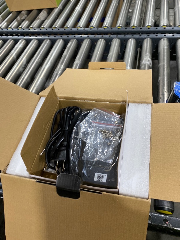 Photo 1 of CENMATE Aluminum 4 Bay Hard Drive RAID Enclosure with Cooling Fan for 2.5/3.5" SATA HDD/SSD with USB A/C 3.0?eSATA Cable, 3.5 Hard Drive Reader Supports 80TB Capacity, 8 RAID Modes, DAS(NO NAS)