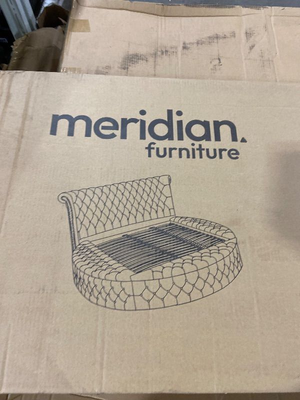 Photo 1 of Meridian Furniture Luxus Collection Modern | Contemporary Round Shaped Velvet Upholstered Bed with Deep Button Tufting and Footboard Storage, King, Cream