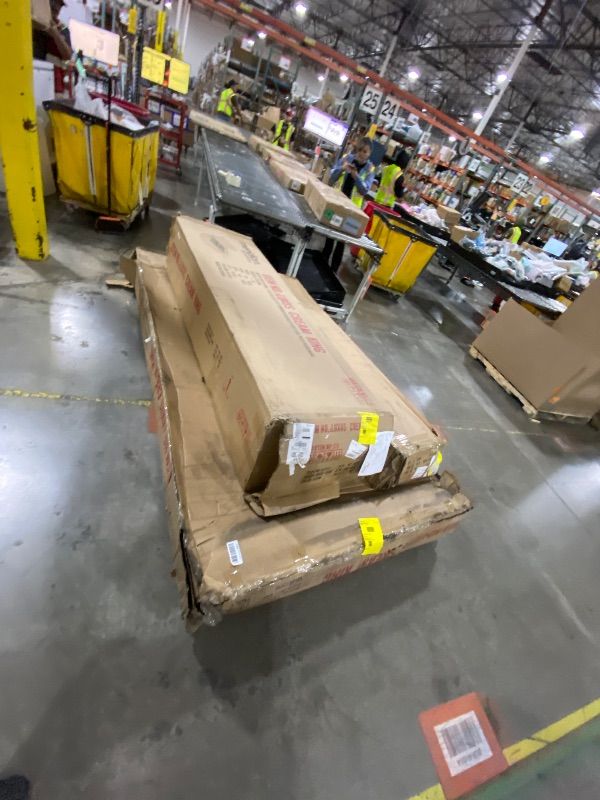 Photo 1 of Meridian Furniture Luxus Collection Modern | Contemporary Round Shaped Velvet Upholstered Bed with Deep Button Tufting and Footboard Storage, King, Cream