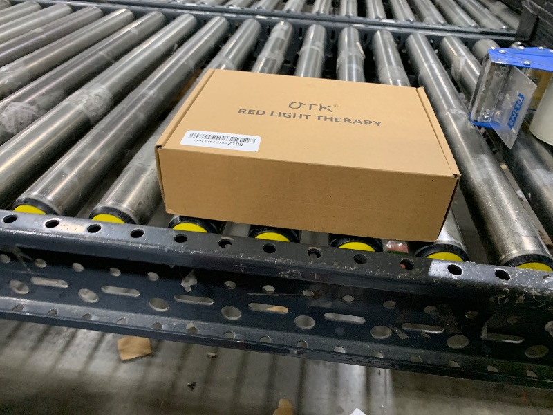 Photo 1 of UTK Handheld Blue & Red Light Therapy Device with 4 Wavelengths (470/660/850/940nm), Near Infrared Red Light Deeply Pain-Relief, Red Light Therapy for Body & Face, Portable Gift for Women