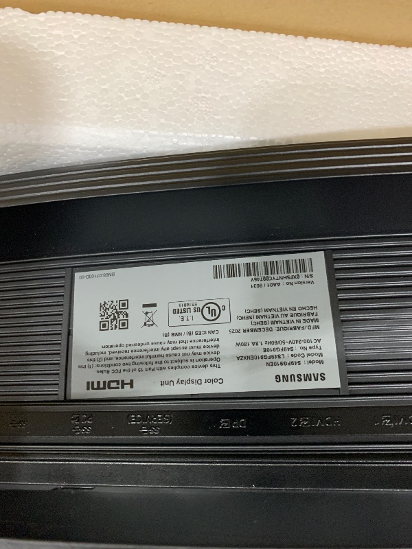 Photo 1 of MAJOR DAMAGE---------------------------SELLING FOR PARTS ONLY--------------------------------------------SAMSUNG 49-inch Odyssey G9 (G91F) DQHD, 144Hz, Curved Gaming Monitor, Ultra-Wide 32:9 Screen, DisplayHDR 600, AMD FreeSync™ Premium Pro, Ergonomic Sta