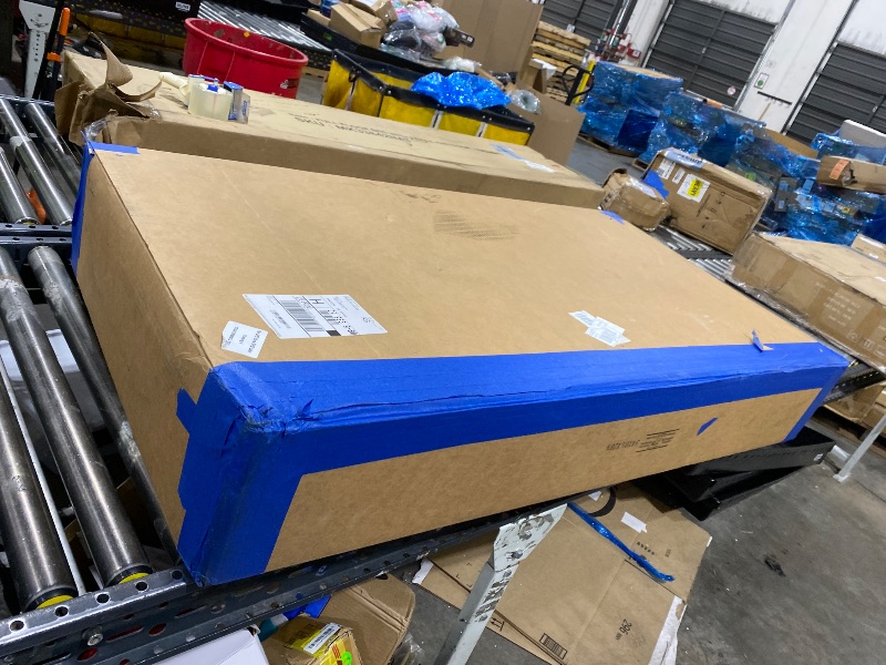 Photo 1 of Roll Bar with Cargo Basket for Full-Size Trucks, Extendable Chase Rack