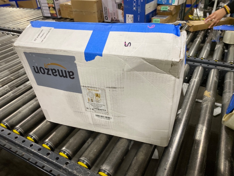 Photo 1 of Nervure 350PCS Gold Plastic Plates - Gold Plastic Dinnerware Sets for 50 Guests - 100 Disposable Plates, 150 Silverware, 50 Cups, 50 Napkins for Wedding & Party