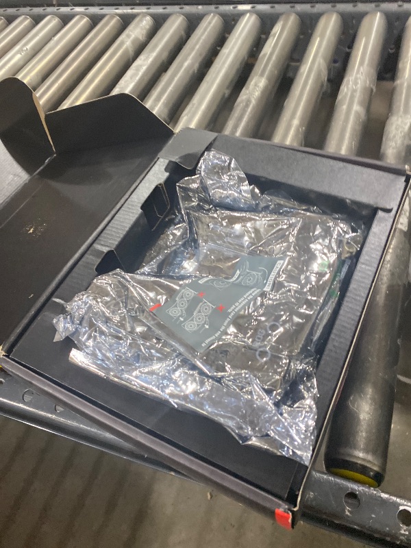 Photo 1 of ASUS ROG Strix X870-I Gaming WiFi AMD X870 AM5 DDR5 8400 HDMI 2xUSB4 2X M2 USB3.2 WiFi 7 + BT Aura RGB 2.5Gbit LAN Mini ITX 10+2+1 Power Stages, Dual USB4, ROG Strix HIVE II Motherboard