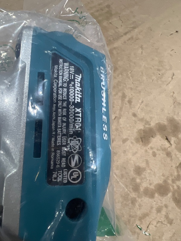 Photo 1 of Makita XTR01Z 18V LXT Lithium-Ion Brushless Cordless Compact Router