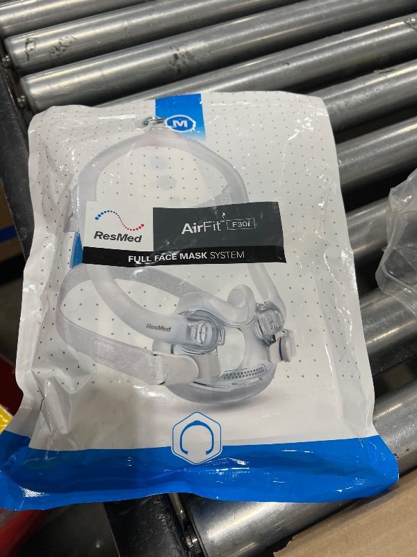 Photo 1 of AirFit F30i Visor Assembly Kit Standard Medium Size