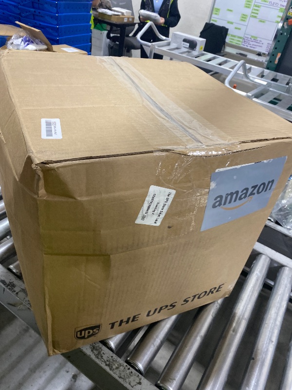 Photo 1 of yongyangjuxin Fluffy Rug Shaggy Area Rug, White 9x12 Area Rugs for Living Room, Large Shag Area Rugs for Bedroom Kids Room Home Decor, Upgrade Anti-Skid Rectangular Fuzzy Rugs