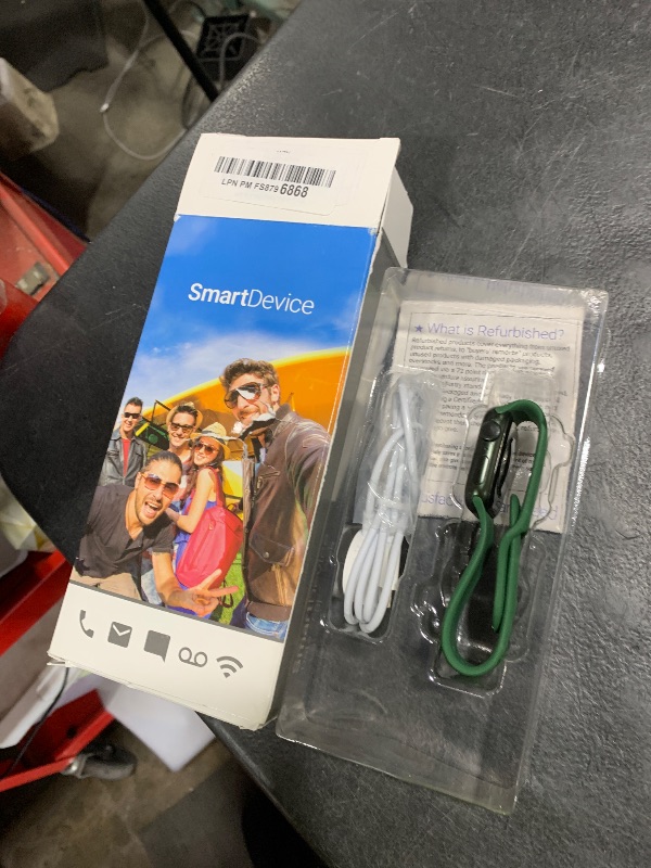 Photo 1 of Apple Watch Series 7 (GPS, 41MM) - Green Aluminum Case with Clover Sport Band (Renewed)