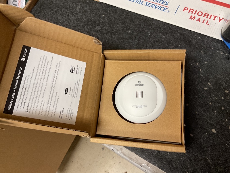 Photo 4 of Kidde Hardwired Kidde App Enabled Smart Smoke and Carbon Monoxide Detector, AA Battery Backup, Voice Alerts, Interconnected Alarm