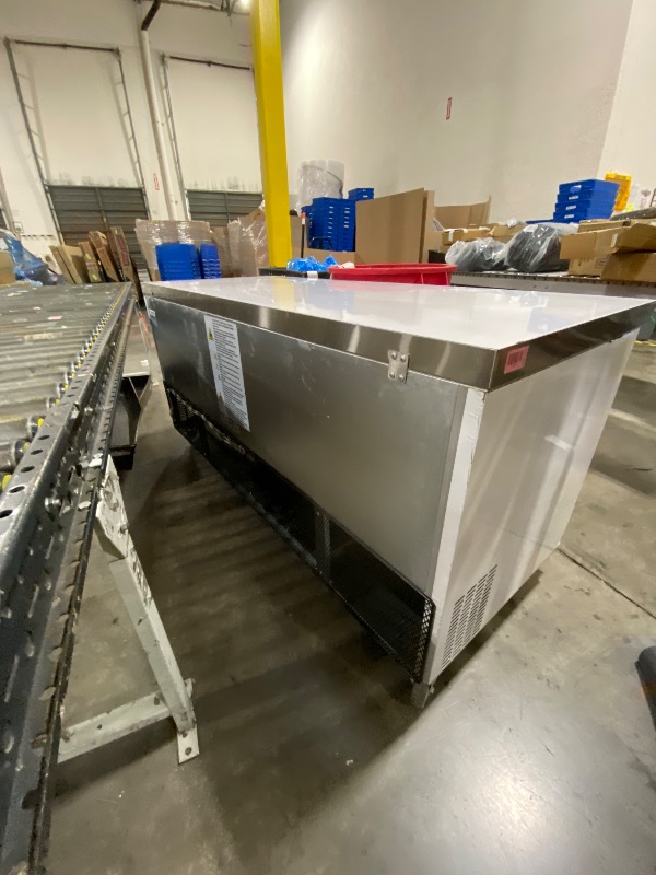 Photo 1 of VEVOR 72" Commercial Refrigerator Sandwich & Salad Prep Table