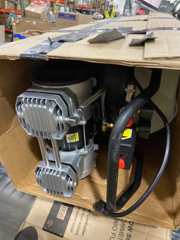 Photo 1 of VEVOR 14-Gallon Air Compressor, 2HP 4.3 SCFM at 90PSI, Max 125PSI Pressure Oil-Free Air Compressor Tank, Portable on Wheels for Auto Repair, Tire Inflation, Spray Painting, Woodwork Nailing, 120V